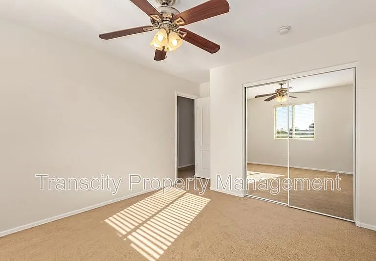 10221 E Isleta Ave — Photo 10