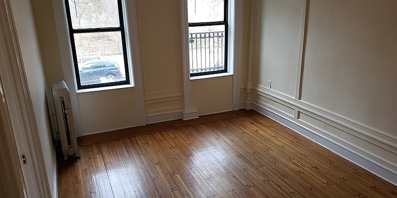 Rented by Garfield Realty  | media 48