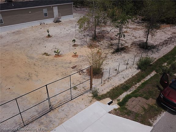 3rd image of 430 Earnhardt Dr
