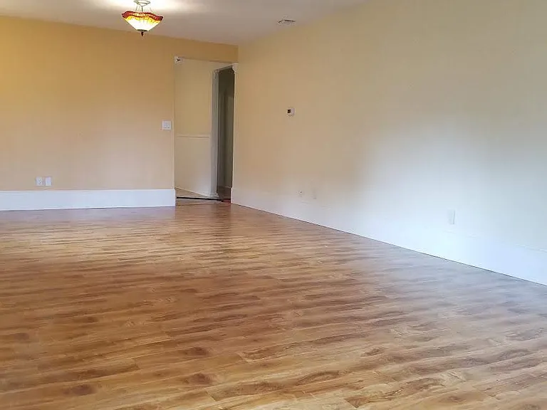 391 Beach St — Photo 3