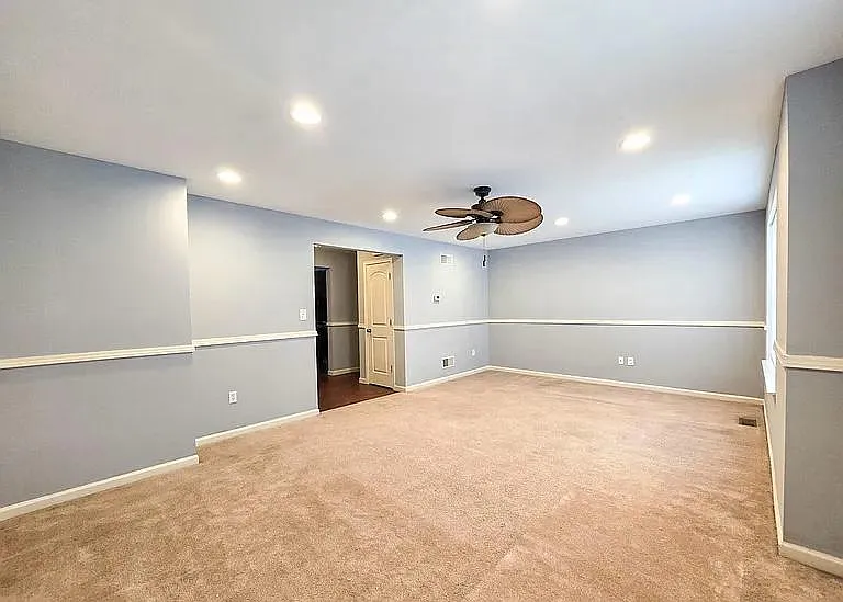 6419 Creekbend Dr #77 — Photo 23
