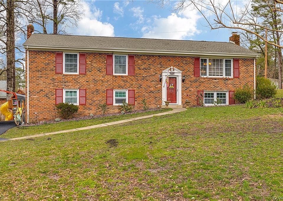 1st image of 110 Brundidge Cir