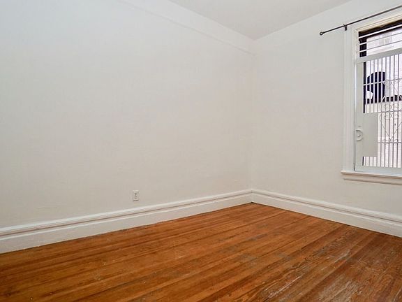 5th image of 4260 Broadway APT 509