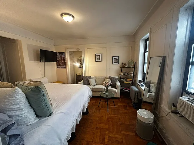 325 W 71st St #6B — Photo 7