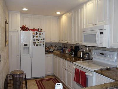 Kitchen granite counter tops
