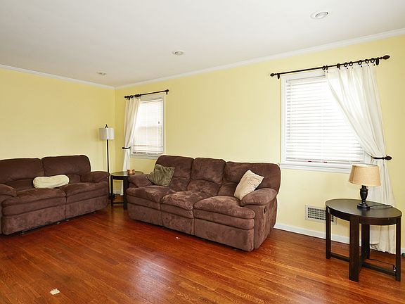3rd image of 8046 263rd St