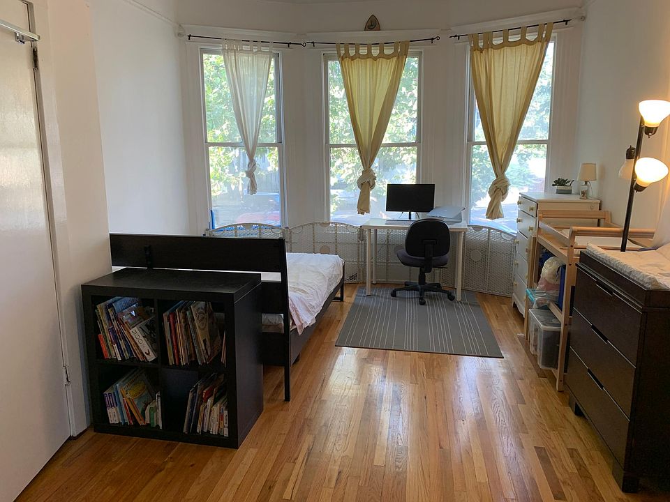 1st image of 90 S 13th St #1