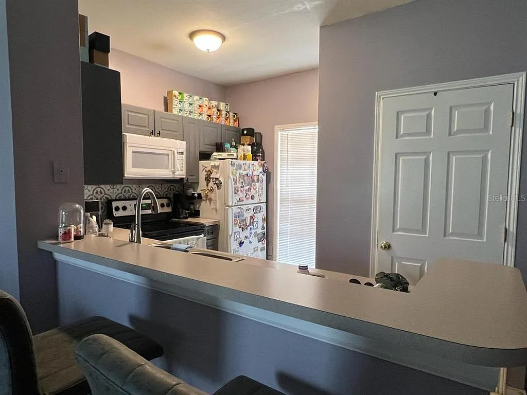 1 bed, 1.0 bath, 830 sqft, $1,950 — Photo 4