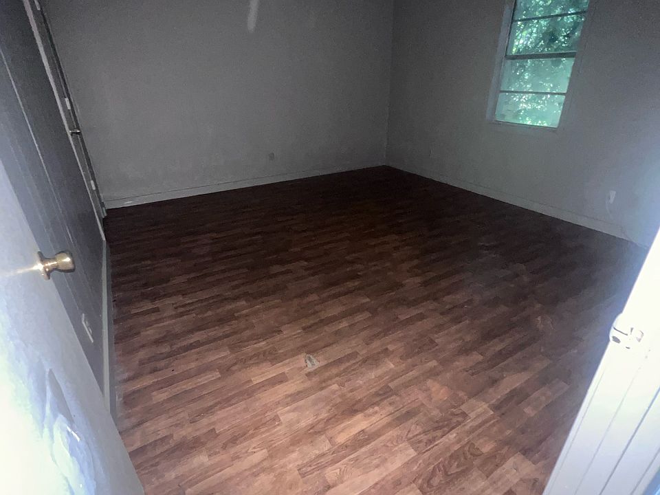 2nd image of 47 Lazy Acres