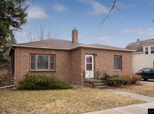101 6th Ave SE, Mapleton, MN 56065