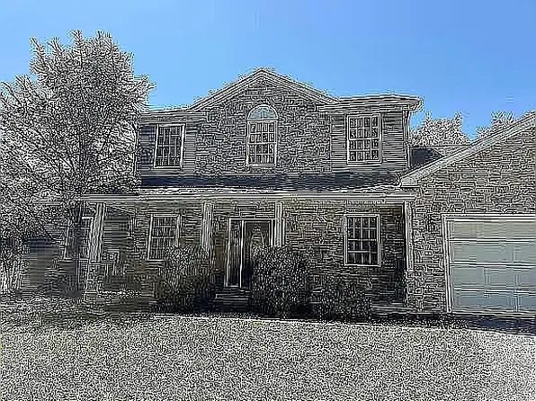 107 Red Oak Leaf Ln, Altoona, PA 16601