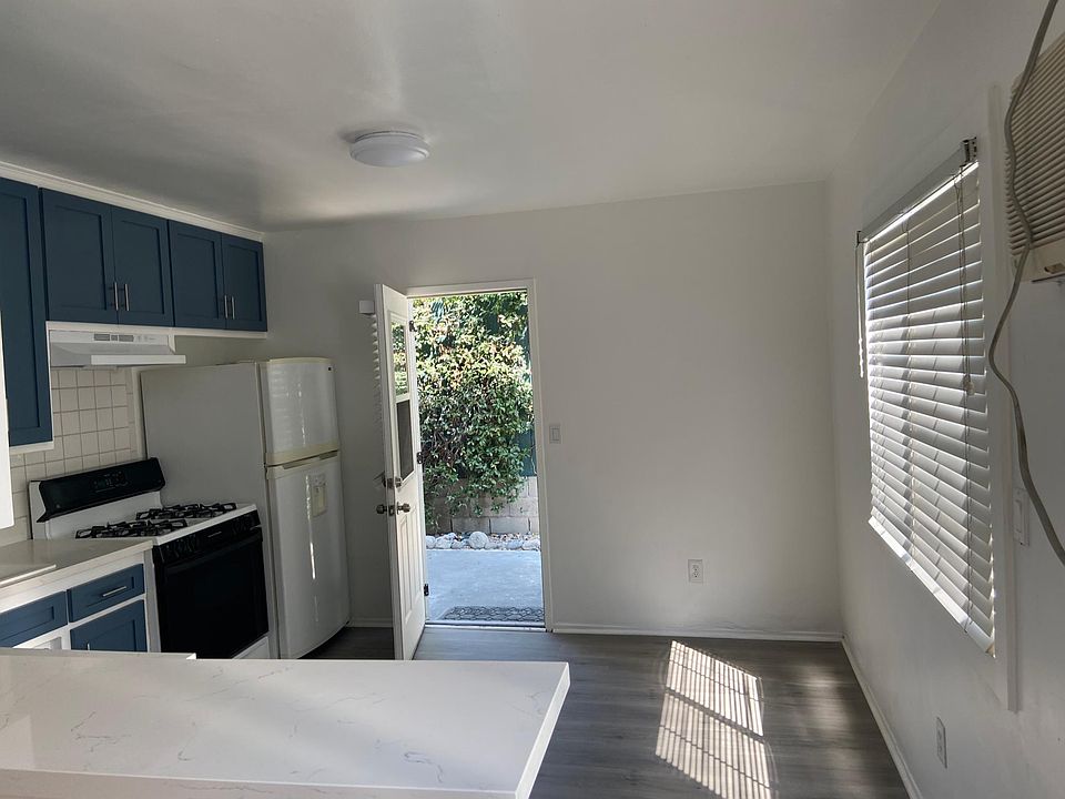 Kitchen and dinner room
