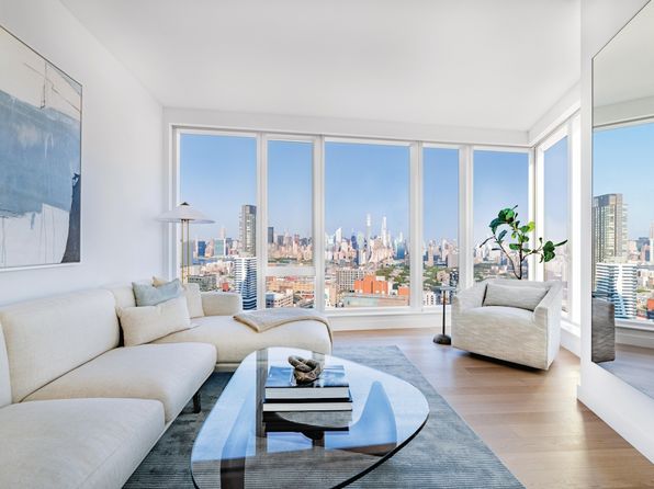29-59 Northern Blvd #64P