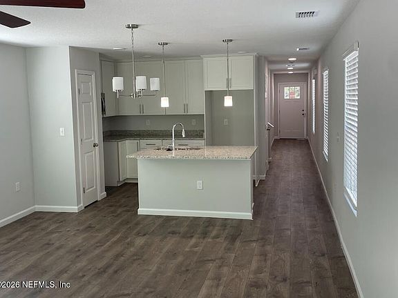 2nd image of 3213 PINE Avenue