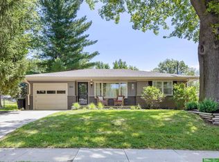 1800 Brookhaven Dr, Lincoln, NE 68506