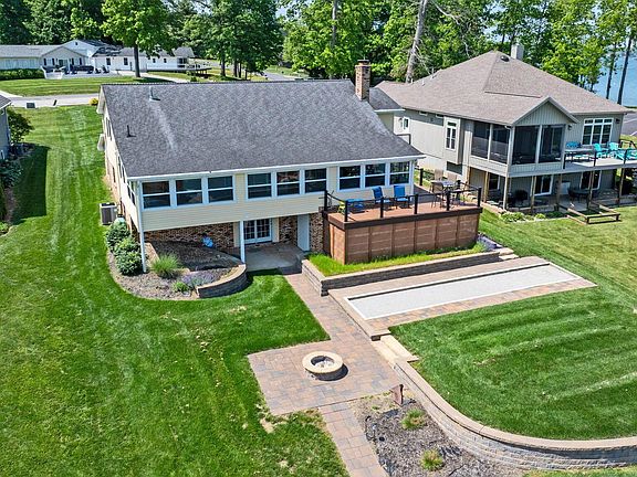 3rd image of 360 Baldwin Dr