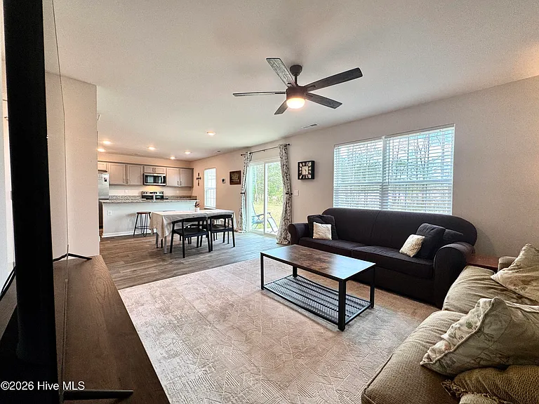 4017 Calabash Ct — Photo 13