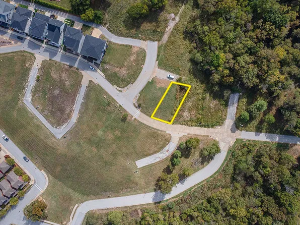 2025 E Panorama Pl #11, Fayetteville, AR 72701