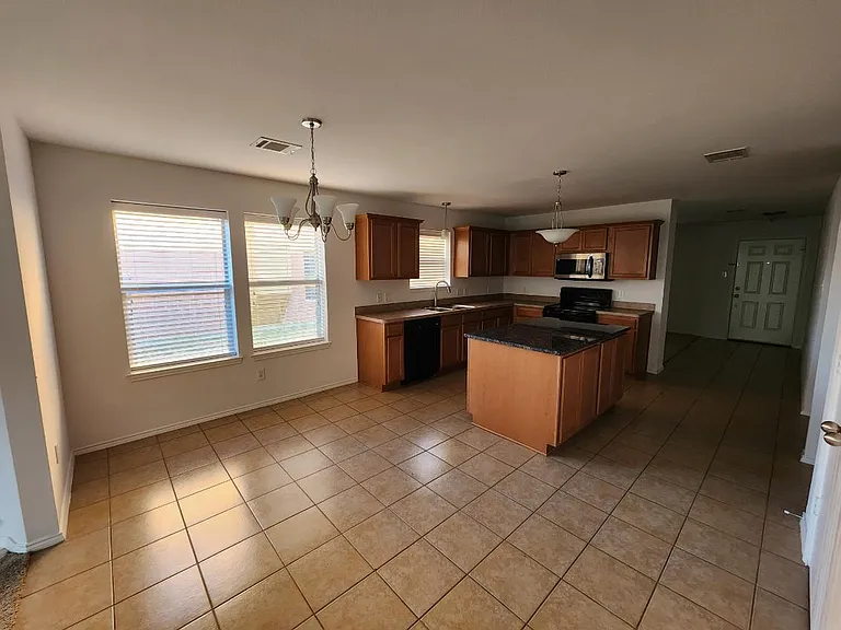 1203 Pine Forest Dr — Photo 1
