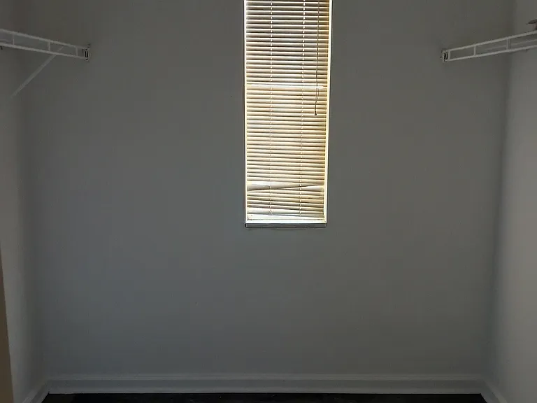 2107 NW 59th Ter #60-E — Photo 11