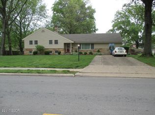 1262 E Calumet St, Centralia, IL 62801
