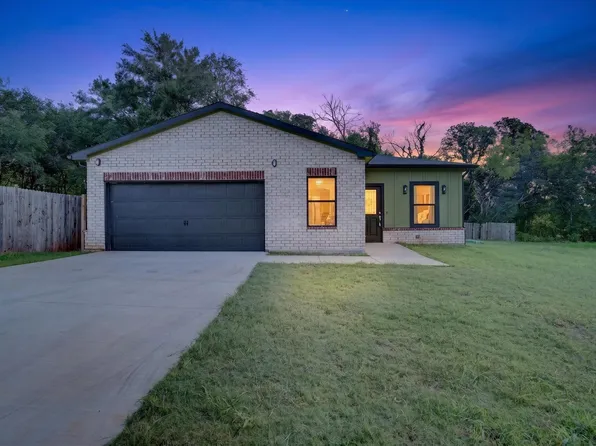 3202 Lowland Dr, Granbury, TX 76048