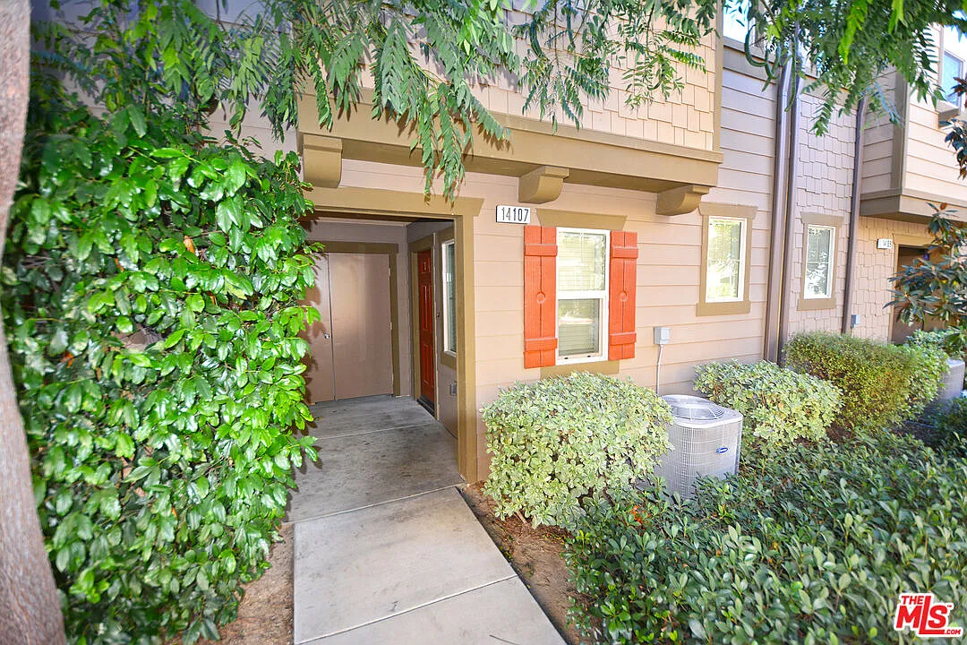 Building Photo - 14107 W Birch Ln
