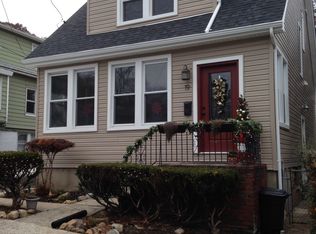 19 Longview Rd, Staten Island, NY 10304