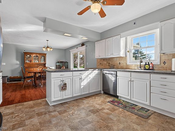 3rd image of 46689 Bursley Rd