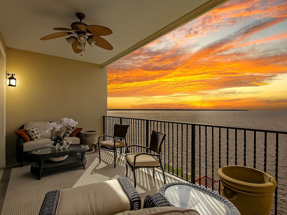 VillaRiva 604 Sunrise Terrace