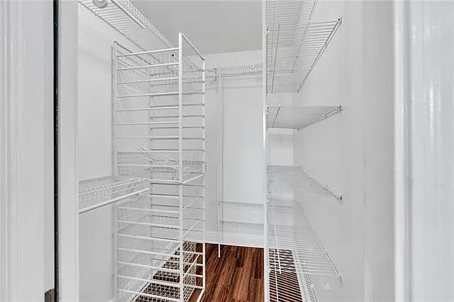 914 Rowley Blvd — Photo 13
