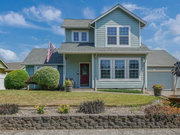 1237 Mayanna Dr, Woodburn, OR 97071