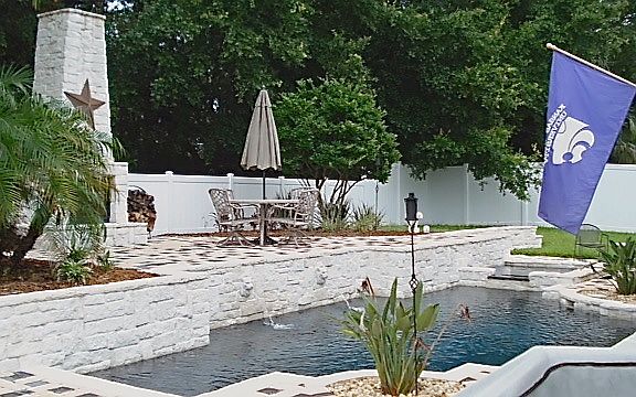 4th image of 13902 Wellington Ln