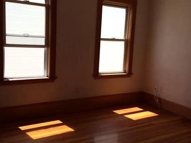 47 Litchfield St #2 — Photo 9