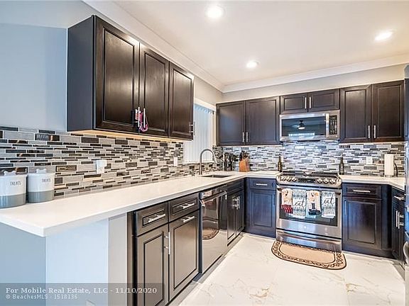 2nd image of 4474 Carambola Cir S #27327