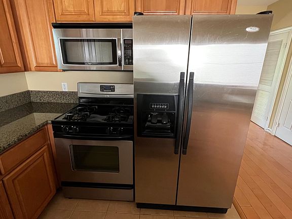 2nd image of 240 E Del Mar Blvd Unit 304