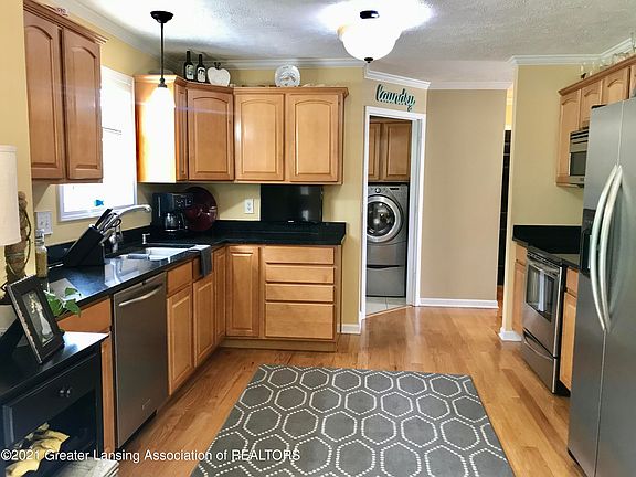 2nd image of 4770 Pine Hill Dr