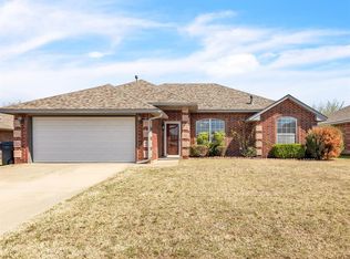 8400 Aspen Hills Dr, Oklahoma City, OK 73132