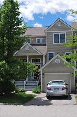 2nd image of 92 Lordvale Blvd
