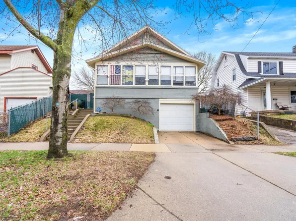 1040 Alexander St SE, Grand Rapids, MI 49507