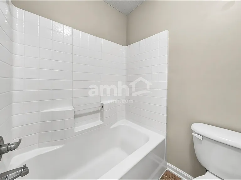 7244 Angela Dr — Photo 17