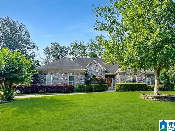 4205 Waterford Ln, Trussville, AL 35173