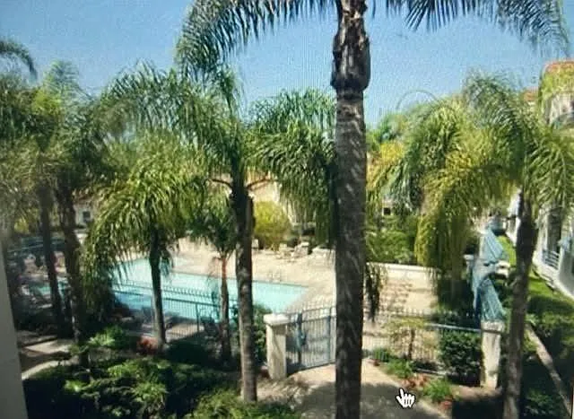 415 Townsquare Ln #225 — Photo 1