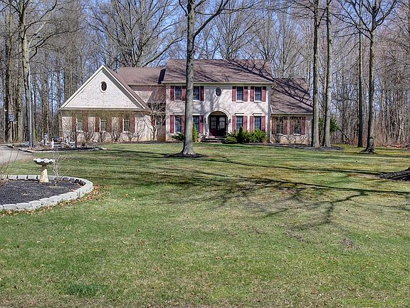 2nd image of 38600 Arbor Ct
