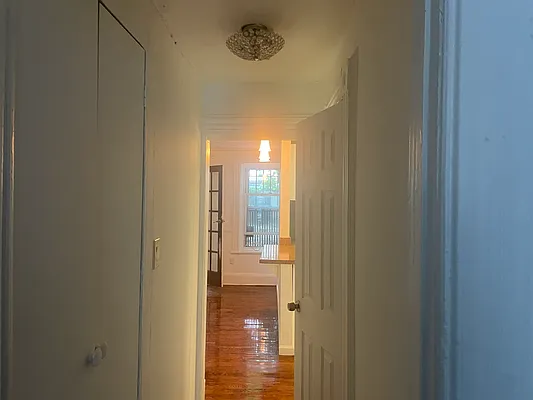 Rented by Batra Group Inc | media 22