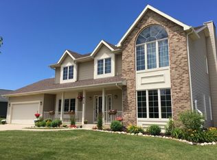 412 E Grant St, Elkhorn, WI 53121