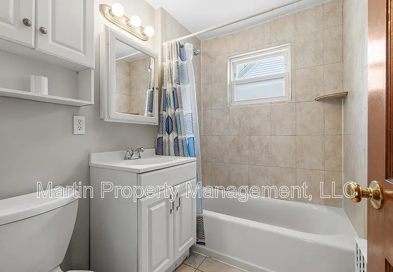 42-44 Whitman St #2 — Photo 9