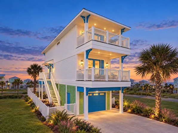 683 Seaside Dr, Crystal Beach, TX 77650