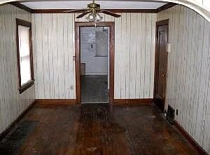 5th image of 4208 Park Ave
