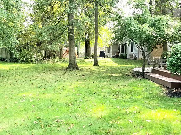 3rd image of 104 N Keethler Dr